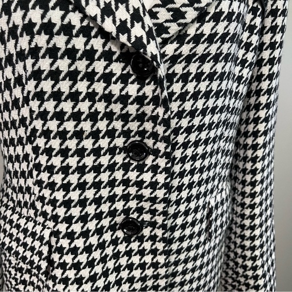 Baia Notch Lapel Black White Houndstooth Fully Lined Three Button Blazer - Picture 7 of 15